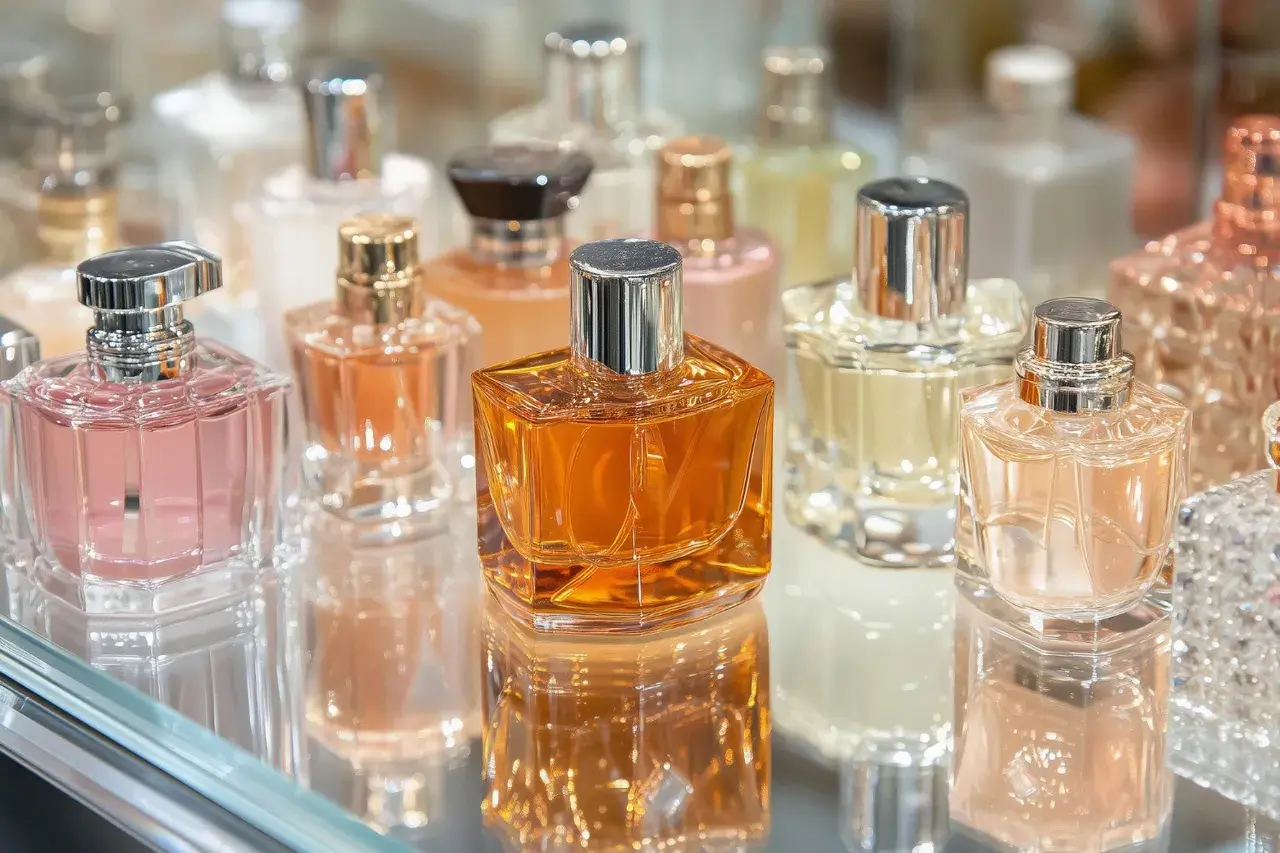 E-Glamour czy oryginalne perfumy? Sprawdź, co mówią klienci
